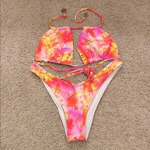 LULI FAMA Retro Dreams tie dye multiway, high leg Brazilian bottom